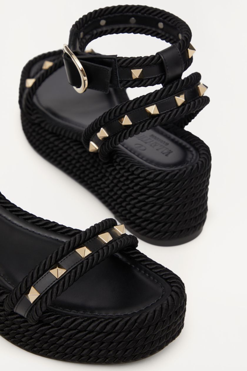 ROCKSTUD FLATFORM SANDAL IN CALFSKIN 45MM - Image 5